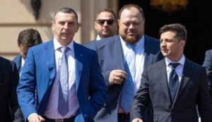 Якщо ОП вважає причиною замаху на Шефіра боротьбу з олігархами, то треба викликати на допит Ахметова, Коломойського, Пінчука - всіх, до кого приїздив Шефір, - Бутусов