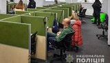 Колектори на Чернігівщині вибивали "борги", монтуючи і публікуючи в мережі порно-матеріали за "участю" жертв. ФОТО
