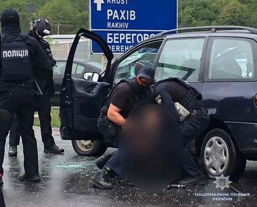 Организованная группа торговцев наркотиками задержана на Закарпатье, - Нацполиция 01