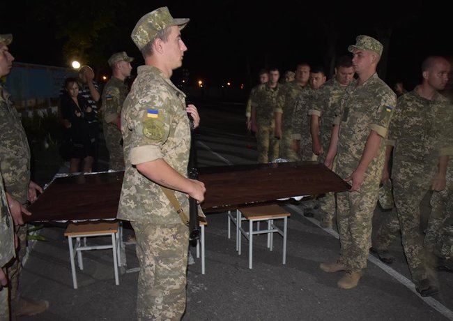 С воином 28-й ОМБр Сергеем Цепухом, погибшим от пули снайпера на Донбассе, простятся завтра на Волыни 03