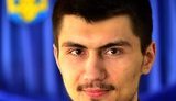Мама Героя України Тараса Матвіїва: "Останні обійми, останній синівський поцілунок... Ми були у масках і рукавицях. Так захотів Тарас, він хвилювався за нас. Останні дотики - через гумові рукавички і маски"