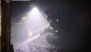 Наслідки удару РФ по "Епіцентру" в Первомайську: пожежу вже ліквідували. ФОТОрепортаж