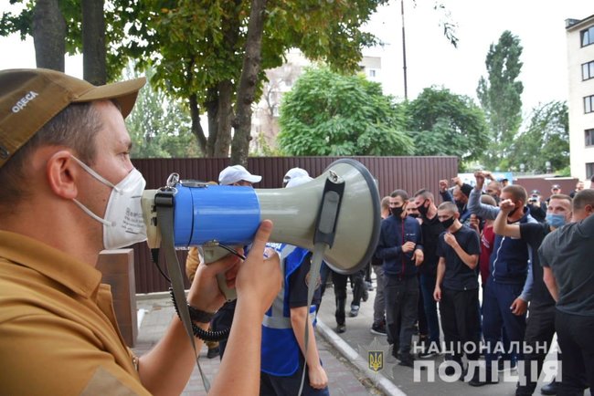 Поліцейські і нацгвардійці Одещини вчилися затримувати протестувальників під крики Банду геть! 01