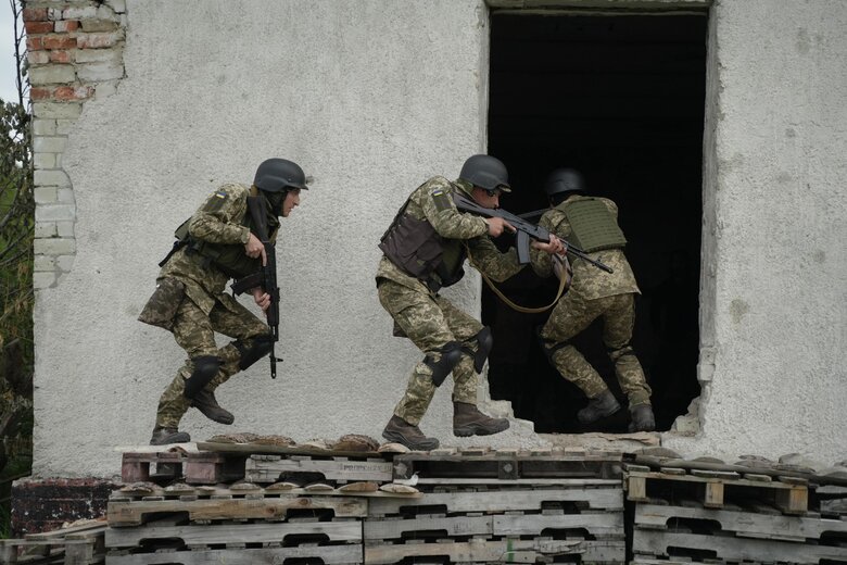 Сак, Шаламага, Маркус про 47 ОМБр: Наша бригада сформувалася як бригада прориву. Деталей ми не розкриваємо, але сценарій нашого застосування виходить зі слова – ПРОРИВ 04