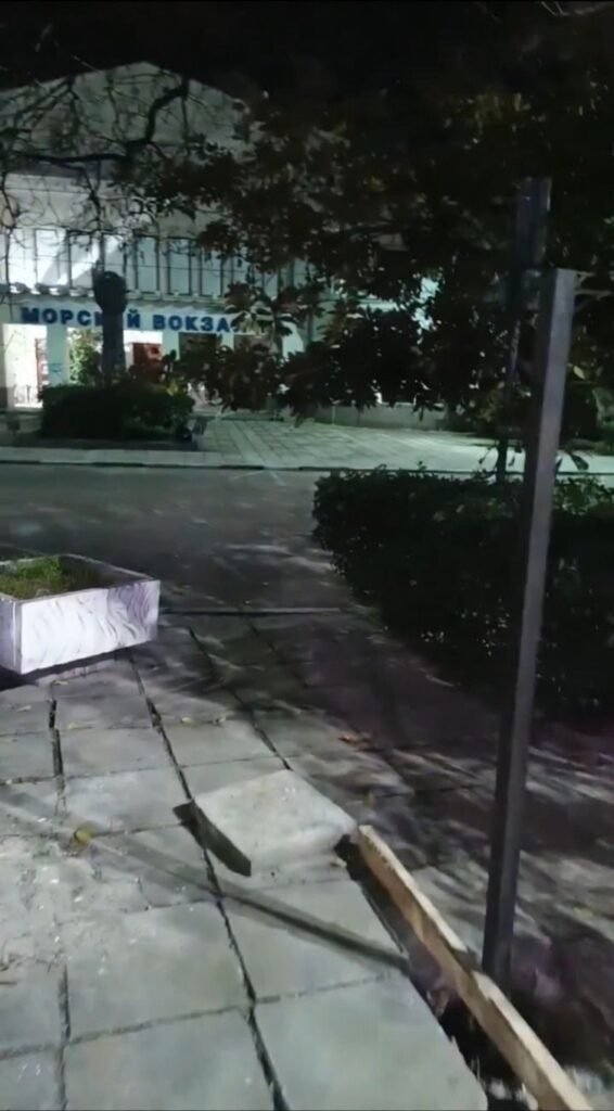 Ротенберг уничтожает морской вокзал в оккупированной Ялте