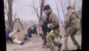 Обстрел депутатов и иностранных журналистов на Донбассе. ВИДЕО
