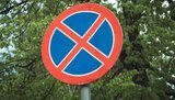 Патрульна поліція розчистила в Києві смугу руху під універмагом "Україна". ВIДЕО