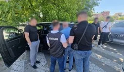 Удавав бригадного генерала розвідки: у Чернівцях затримали шахрая