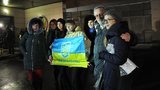 В аеропорту "Бориспіль" відбулася зустріч звільнених із полону українців. ВIДЕО