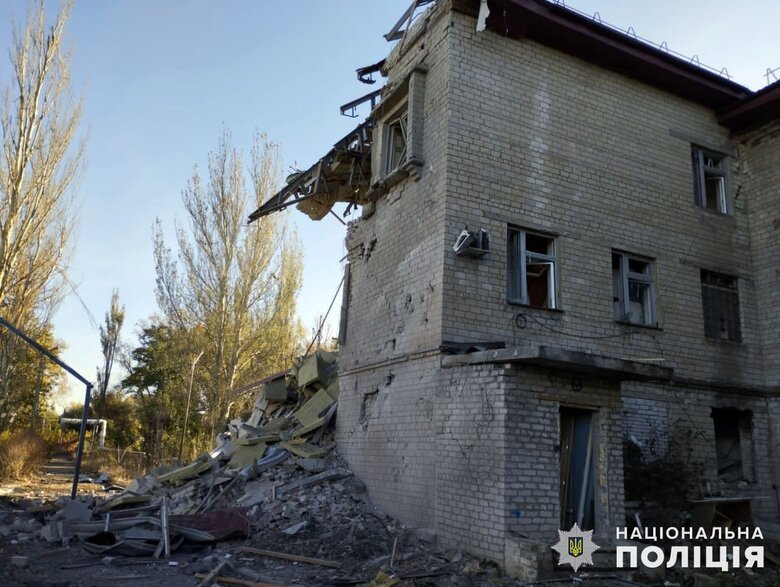 Последствия обстрелов Донетчины российскими захватчиками: 3 человека погибли, 8 получили ранения 02