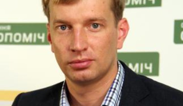 Депутат от "Самопомочи" Мирошник, который собирался на Мальдивы за 10 тыс. евро, слагает мандат: "Хочу быть свободным человеком"
