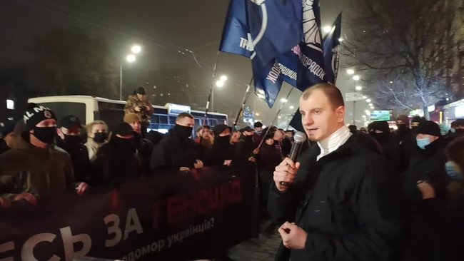 Покайтеся за геноцид. Визнайте Голодомор, - націоналісти провели акцію під посольством Ізраїлю 02