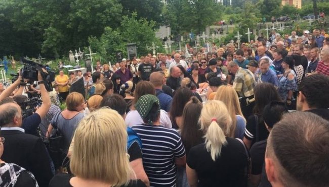 Убивство Кирила Тлявова: хто допоміг приховати докази і чому слідство зволікає з висуненням підозри всім учасникам події 06