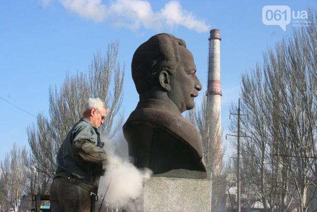 памятник запорожье орджоникидзе демонтаж декоммунизация