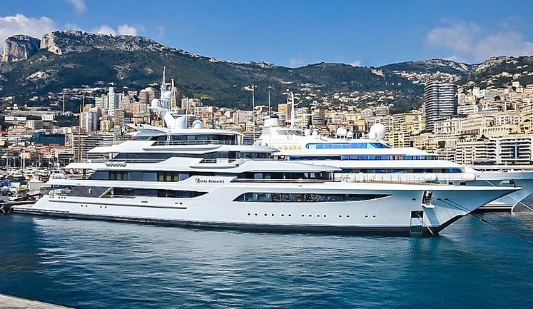 АРМА готовит к продаже арестованную яхту Медведчука