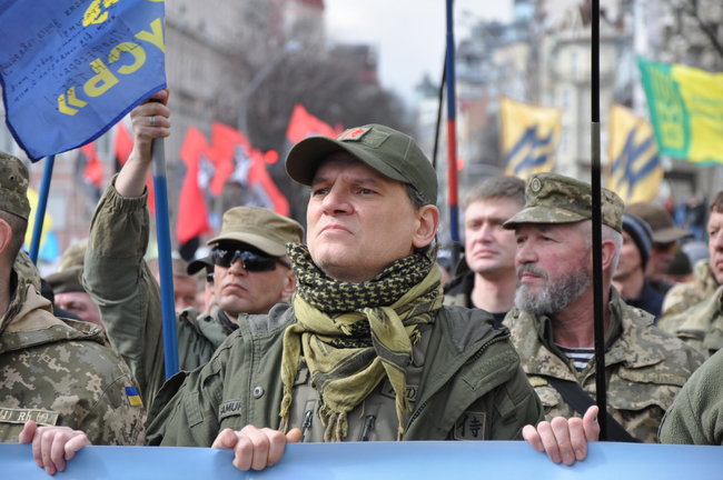 Раду на карантин. Єрмака у відставку, - Марш патріотів прибув під ОП для передачі вимог 01