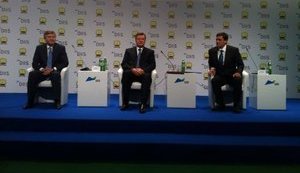 Традиции и принципы заложенные в Донецке воплотятся по всей стране, - Янукович. ФОТОрепортаж