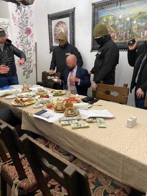 Як голова ФДМ заробляв на схемах Фірташа і яку роль в цьому зіграла Банкова 01