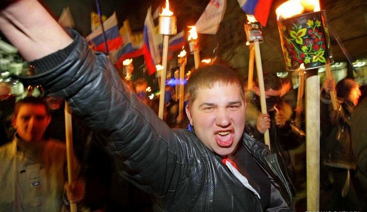 Русские националисты призвали "прогнать, смести раз и навсегда" Евромайдан. ФОТОрепортаж
