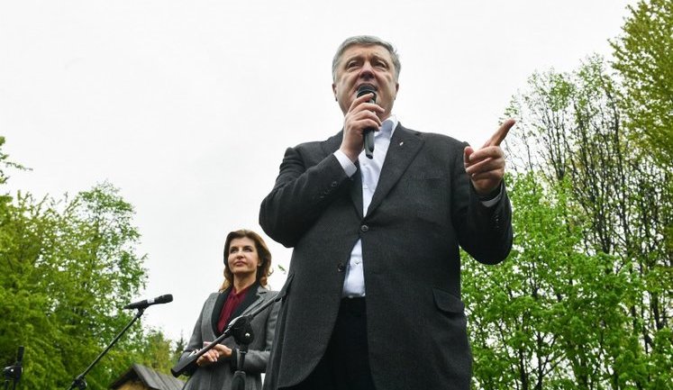 Порошенко: "Господь допоможе - і я повернуся на посаду президента"
