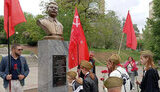 памятник Сталину в захваченном Мелитополе