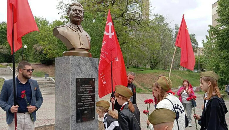 пам'ятник,мелітополь,сталіну
