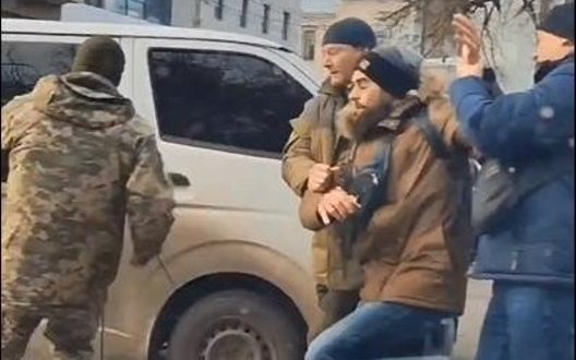 Масових випадків 