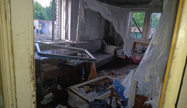 На Днепропетровщине погибли три человека, среди них ребенок: еще пятеро ранены. ФОТОрепортаж