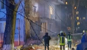 Ворог атакував Одесу: постраждали дві людини, виникли пожежі. ФОТО