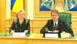 Телеканал Ахметова поставил Балогу и Ульянченко раком. ВИДЕО.