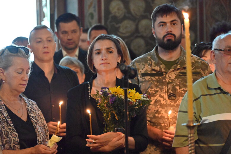 Із померлим релігієзнавцем Ігорем Козловським, який провів майже 2 роки у полоні ДНР, попрощалися у Києві 39