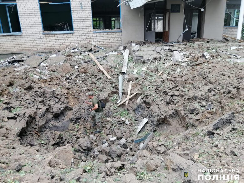 In Mykolaiv region, enemy shelling damaged 14 infrastructure facilities during day, - Police 02 In Mykolaiv region, enemy shelling damaged 14 infrastructure facilities during day, - Police 02