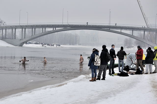 крещение в купание проруби