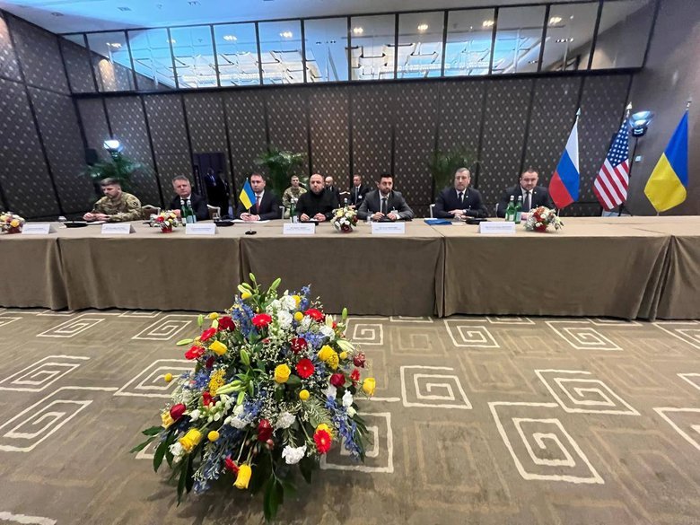 Мирные переговоры в Женеве начались: что известно?