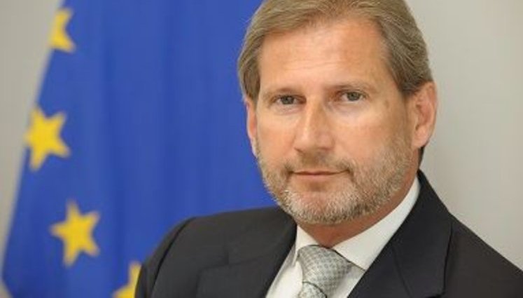 Ukrainian authorities failed to deliver their commitment to cancel e-declaration obligations for civil society, - Commissioner Hahn