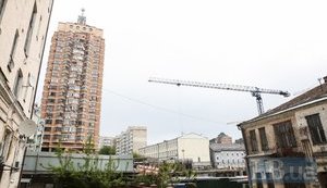 Застройка Сенного рынка в Киеве продолжается вопреки предписанию Госархстройинспекции. ФОТОрепортаж
