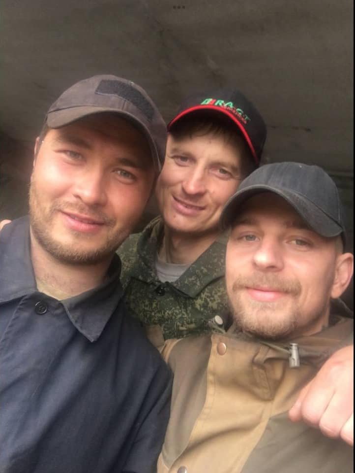 Рашист украл телефон у девушки в Черниговской области: Позже в нем нашли рапорт об отказе участвовать в войне 02