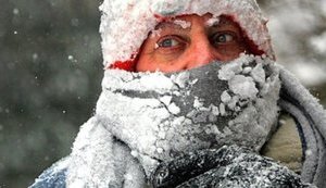 В МОЗ пояснили, що робити у разі переохолодження: Більше рухатись, вживати теплі безалкогольні напої з цукром