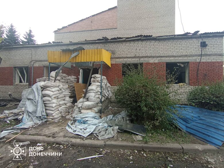 Повреждена пожарно-спасательная часть в Доброполье