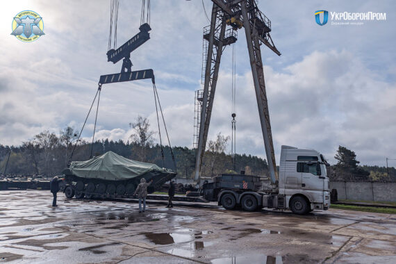 Житомирский бронетанковый завод передал ВСУ партию БМП-2 03