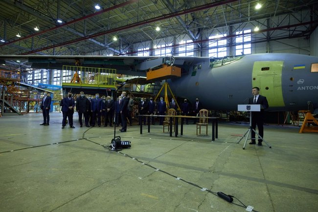 Ukraine orders three An-178 aircraft for army from SOE Antonov – Zelenskyi 02