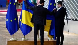 Европа колеблется с предоставлением репарационного кредита