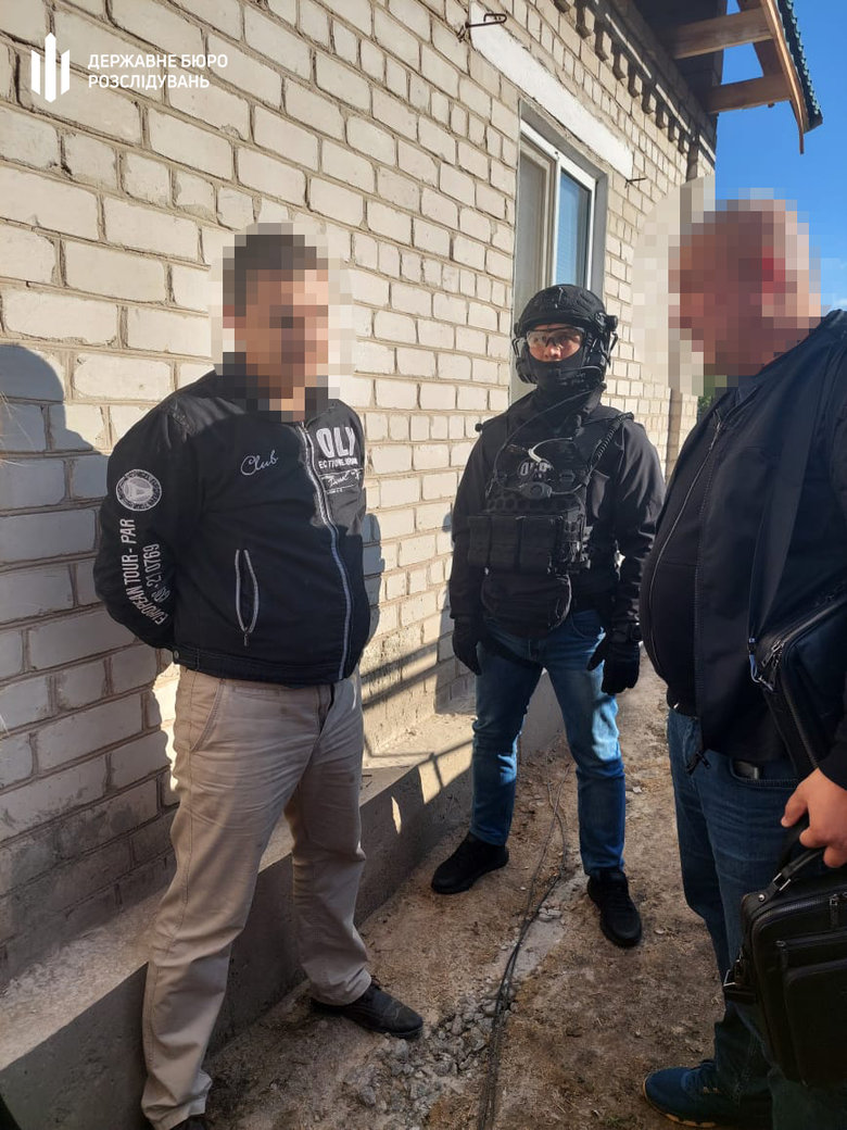 Полицейский в Запорожской области продавал большие партии наркотиков, которые были вещдоками, - ГБР 01