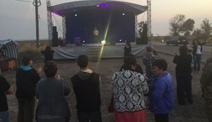 Concert in support of Crimea blockade took place at Chonhar checkpoint. PHOTOS