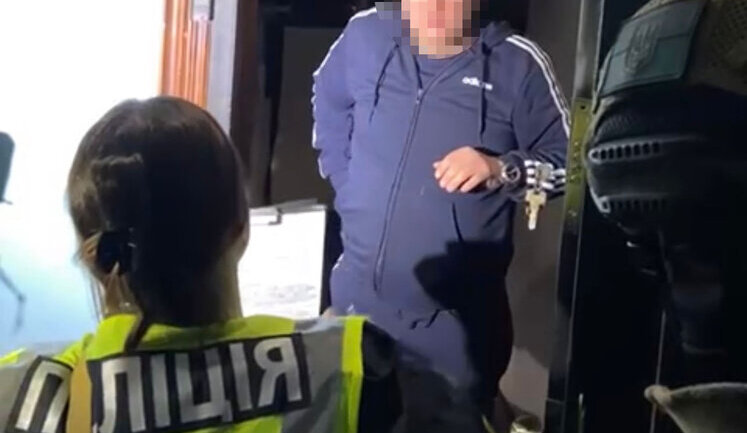 Задержан мужчина, который в новогоднюю ночь запускал салюты на Подоле, - полиция Киева. ВИДЕО+ФОТОрепортаж