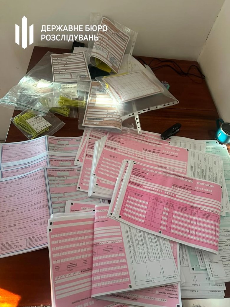 An official from the Odesa State Food and Consumer Service and a farmer are suspected of fraud involving a state programme