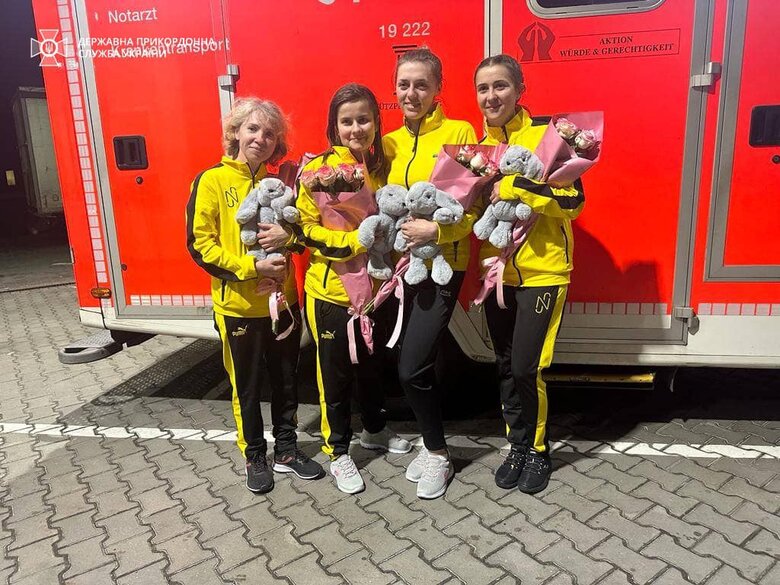 4 пограничницы освобождены во время вчерашнего обмена военнопленными 04 4 пограничницы освобождены во время вчерашнего обмена военнопленными 04