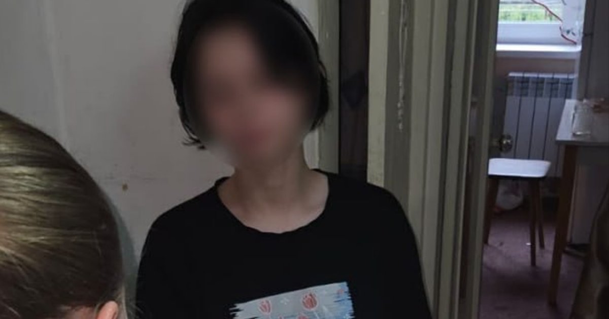 Photo: Censor Ukraine detains teen suspected of mailing Russian poison to soldiers