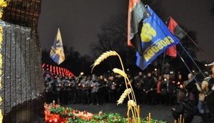 Націоналісти провели в Києві акцію пам'яті жертв Голодомору. ВІДЕО+ФОТОрепортаж