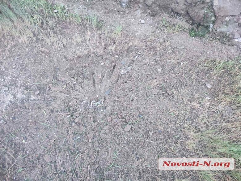 Внаслідок обстрілу зупинки громадського транспорту в Миколаєві 3 загиблих і 12 поранених 05